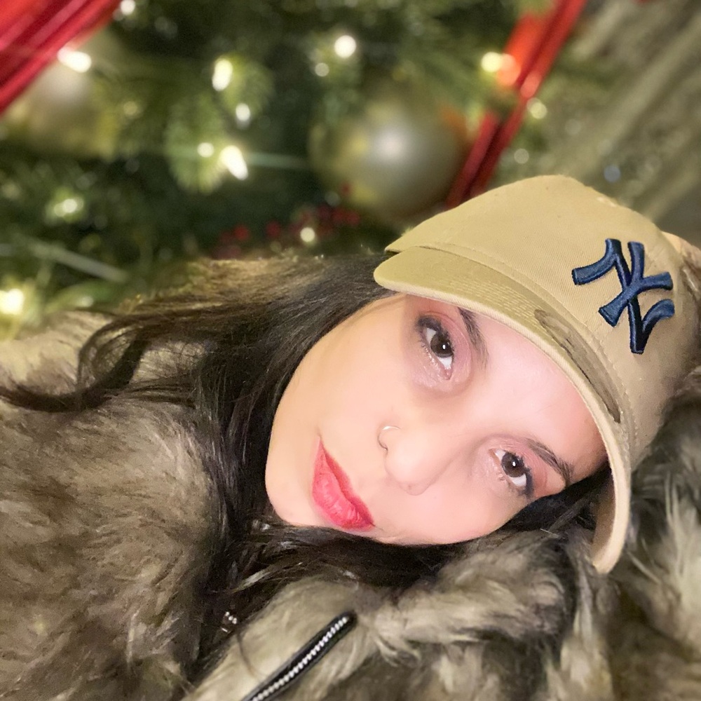 Meet your Posher, Carol